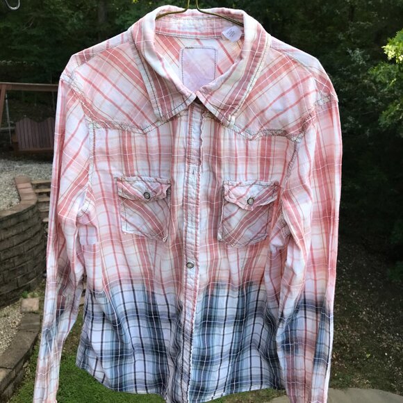 Bleached Shirt, Junior Size Medium: Upcycled Hand Painted Plaid Top - Picture 10 of 12